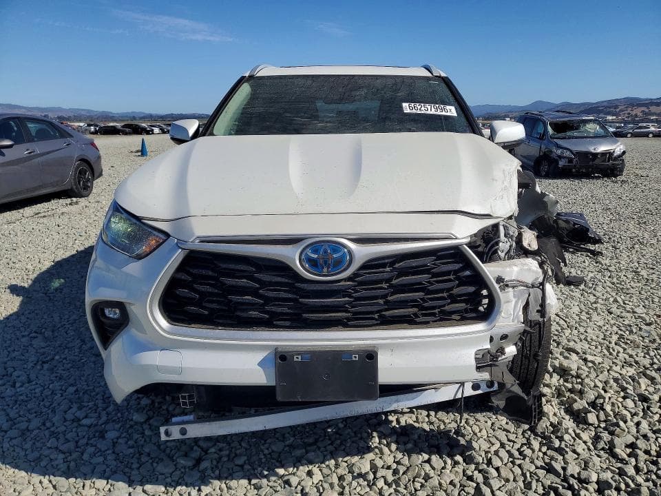 2023 TOYOTA HIGHLANDER HYBRID XLE 5
