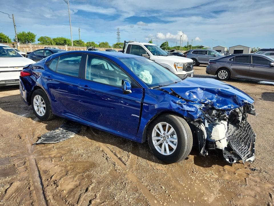 2026 TOYOTA CAMRY LE 4