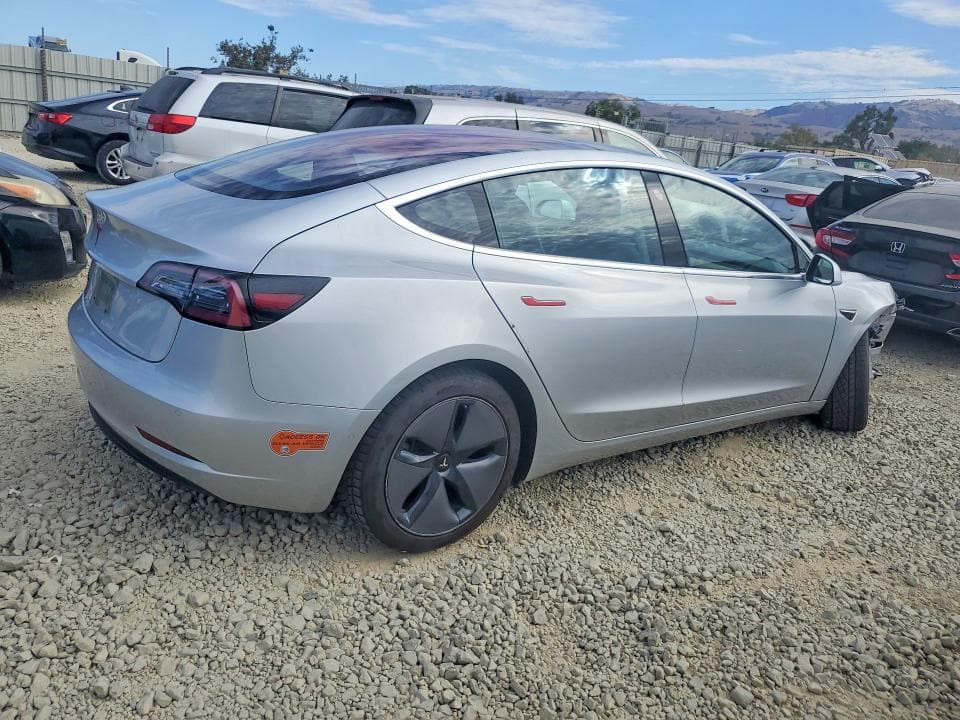 2018 TESLA MODEL 3 3