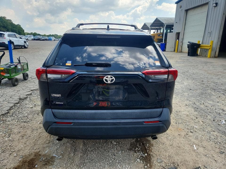 2020 TOYOTA RAV4 LE 6