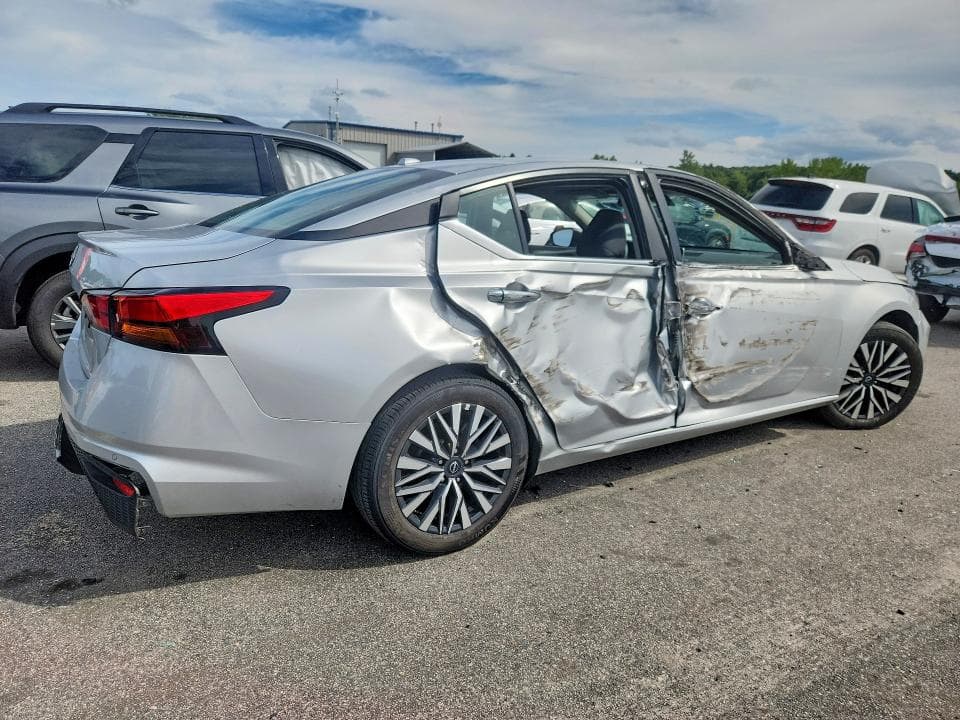 2025 NISSAN ALTIMA SV 3
