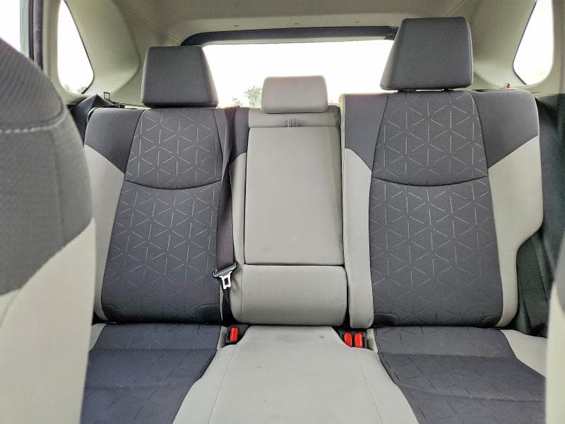 2020 TOYOTA RAV4 HYBRID XLE 10