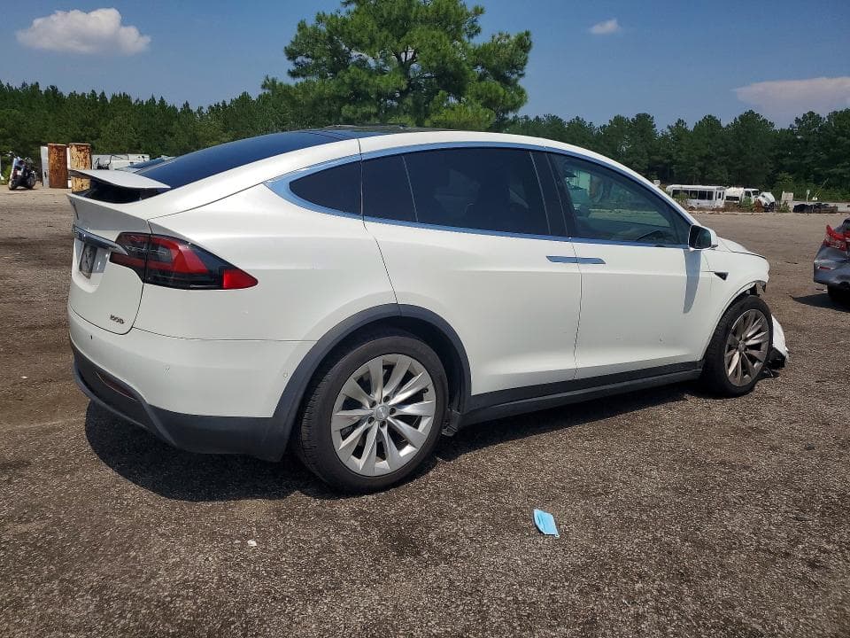 2017 TESLA MODEL X 3