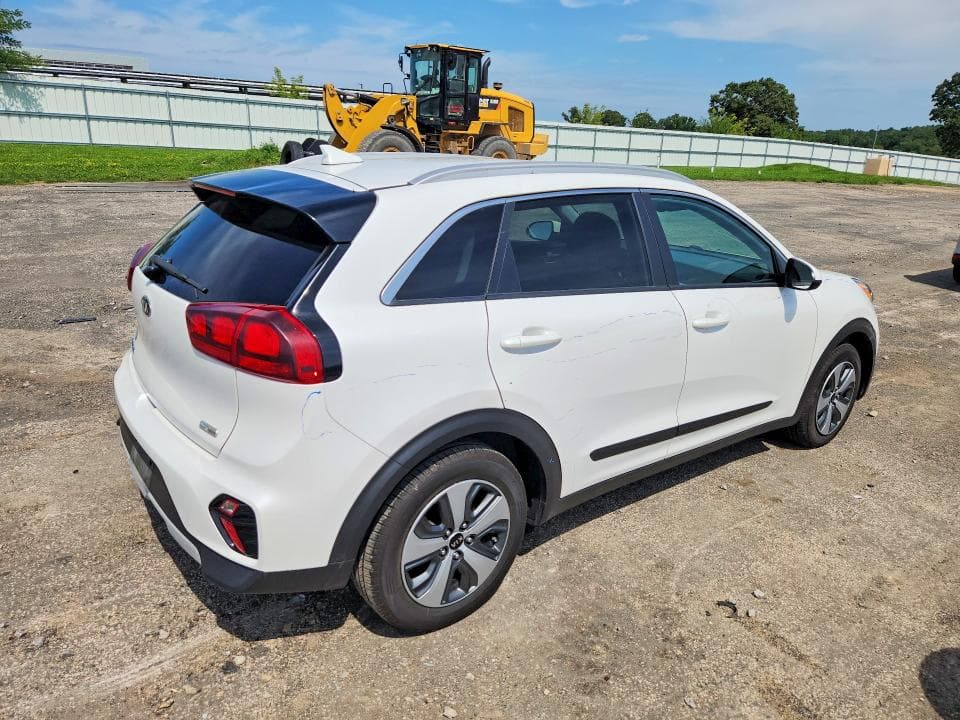 2020 KIA NIRO LX 3