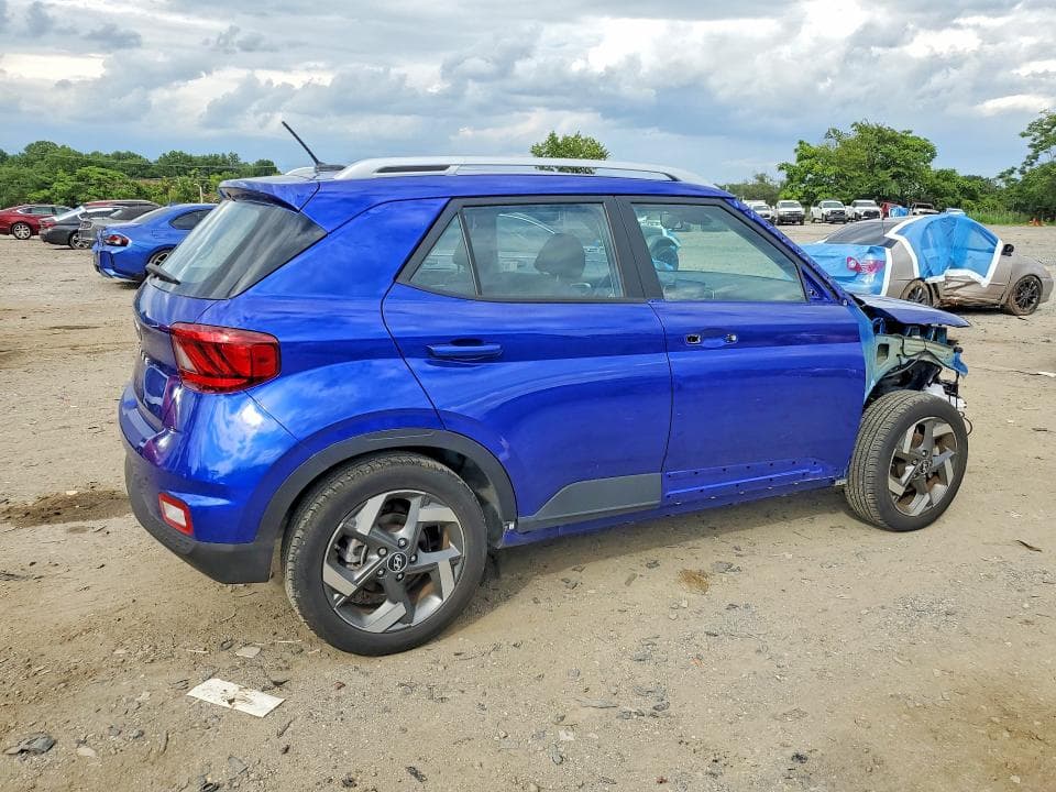 2024 HYUNDAI VENUE SEL 3
