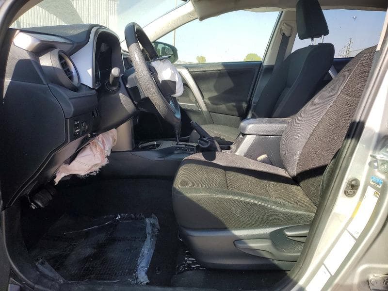 2018 TOYOTA RAV4 LE 7