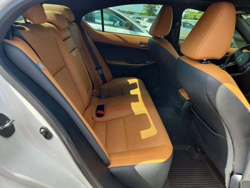 2023 LEXUS IS 300 10