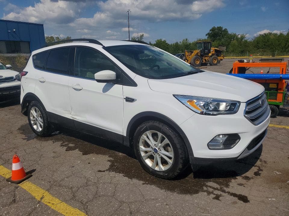 2018 FORD ESCAPE SEL 4
