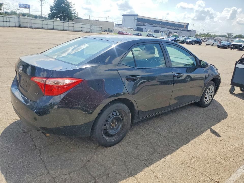 2017 TOYOTA COROLLA LE 3