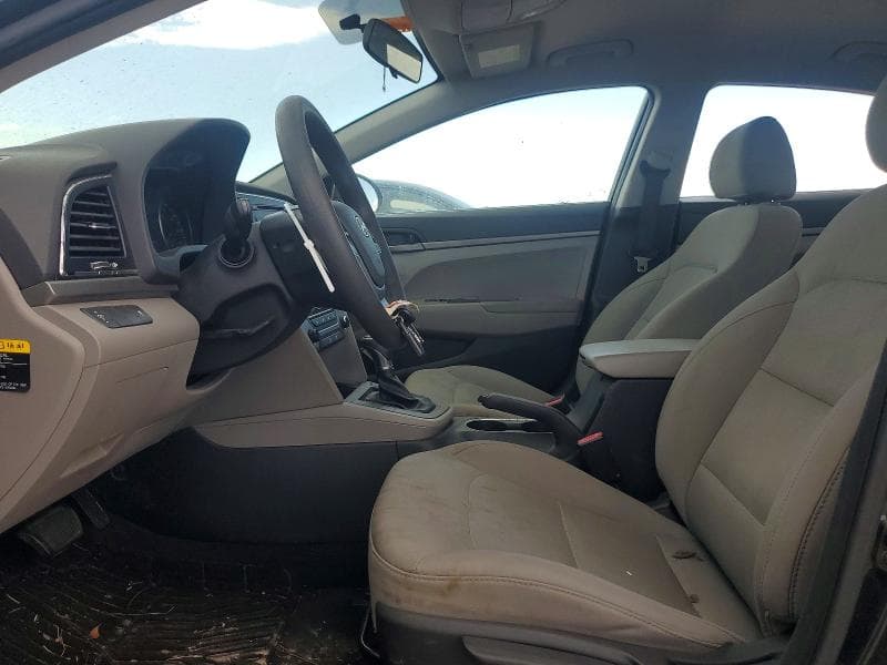 2017 HYUNDAI ELANTRA SE 7