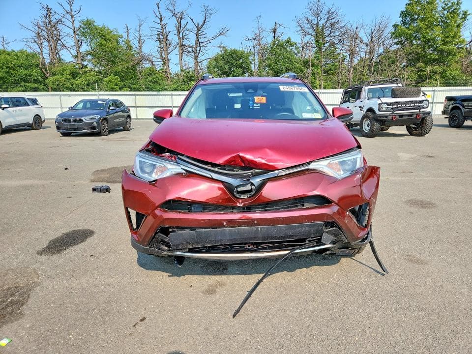 2018 TOYOTA RAV4 XLE 5