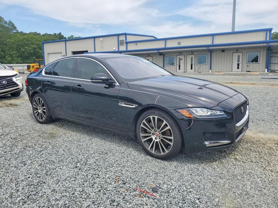 2020 JAGUAR XF PRESTIGE 4