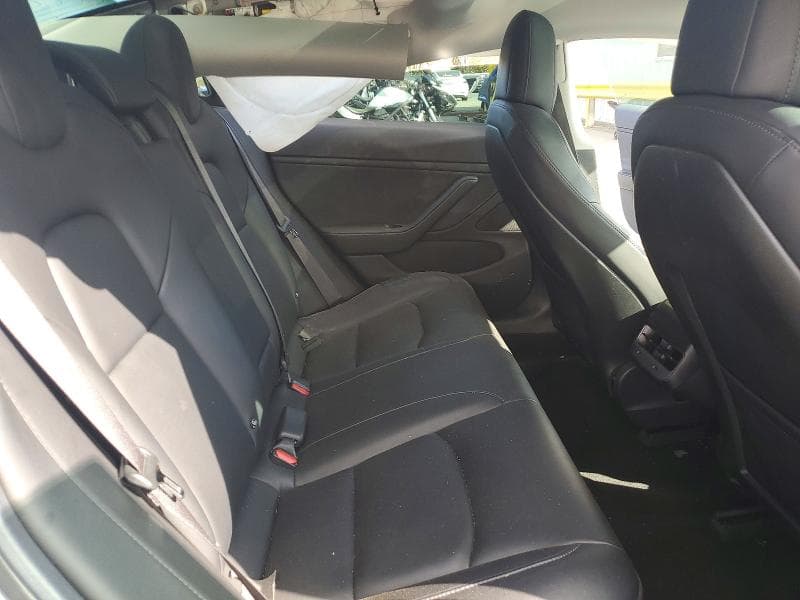 2018 TESLA MODEL 3 10
