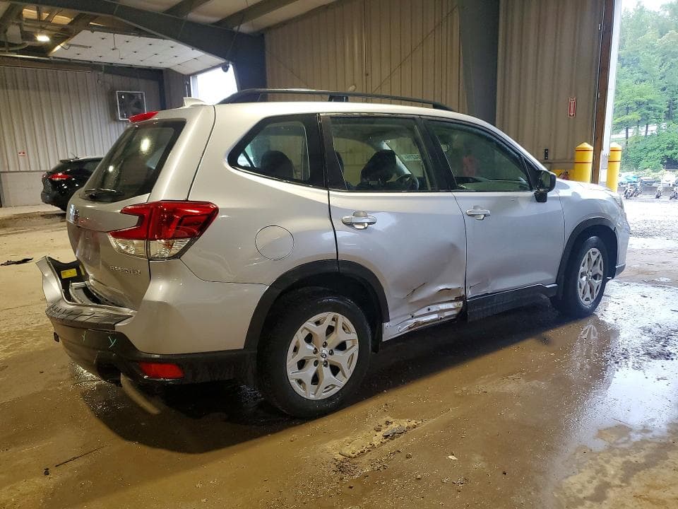 2021 SUBARU FORESTER 3