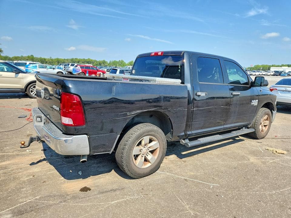 2021 RAM 1500 CLASSIC TRADESMAN 3