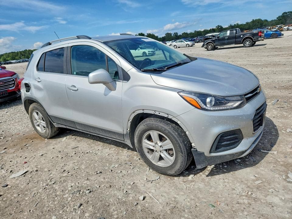 2017 CHEVROLET TRAX 1LT 4