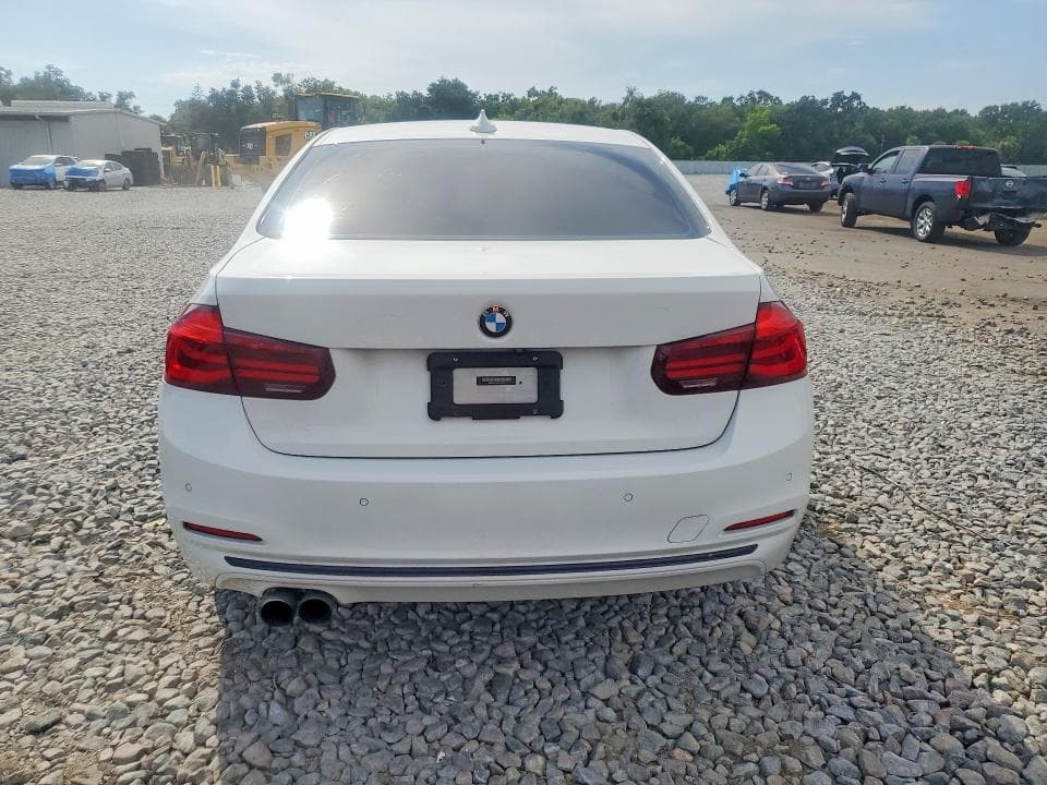 2018 BMW 330E 6