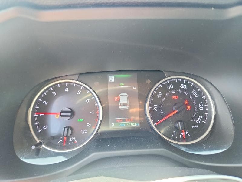 2022 TOYOTA RAV4 LE 9