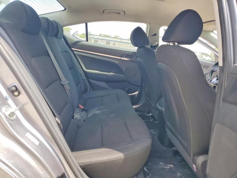 2019 HYUNDAI ELANTRA SE 10