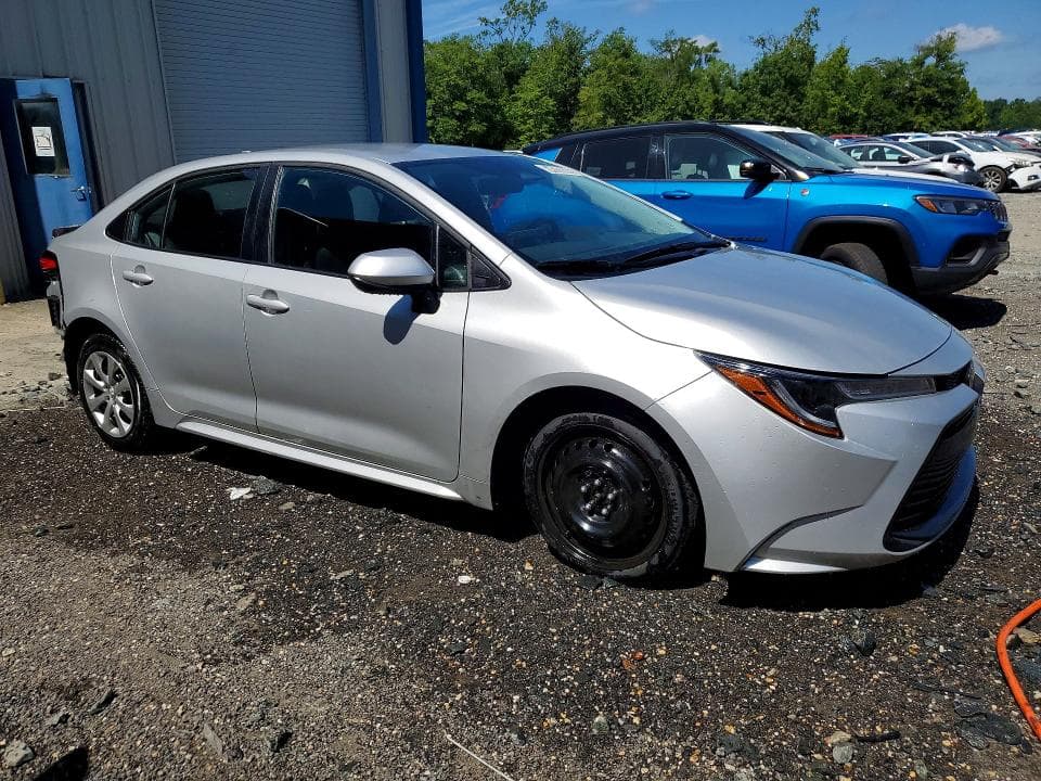 2025 TOYOTA COROLLA LE 4
