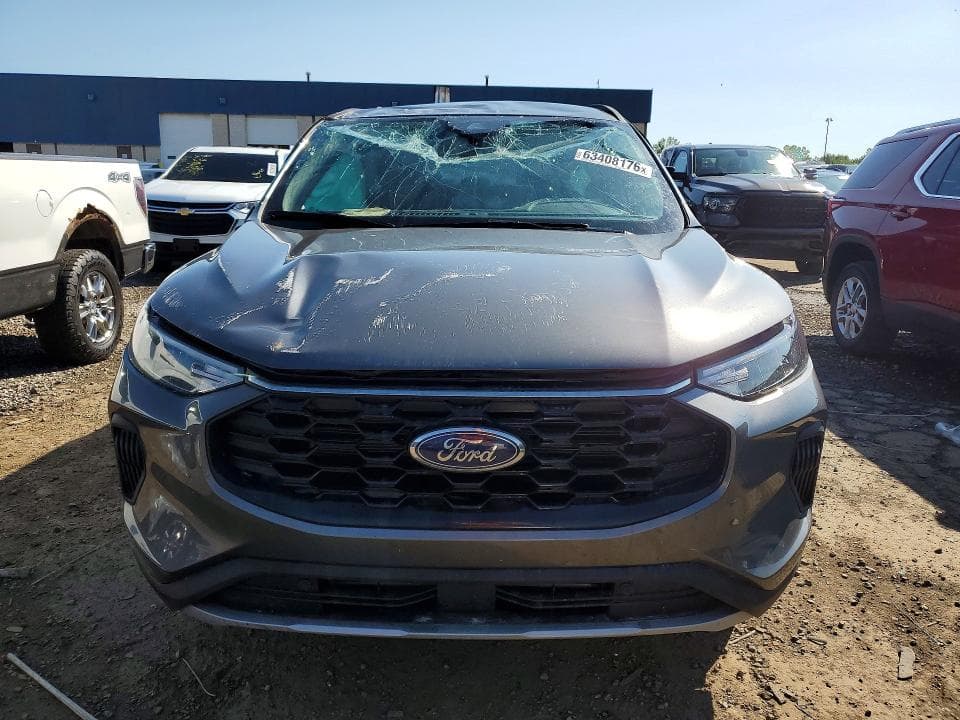 2025 FORD ESCAPE ST LINE 5