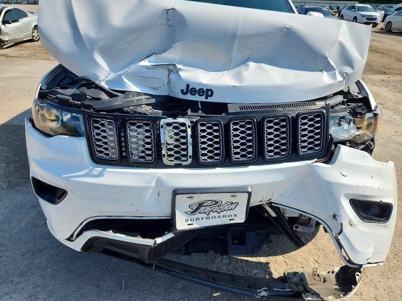 2021 JEEP GRAND CHEROKEE LAREDO 11