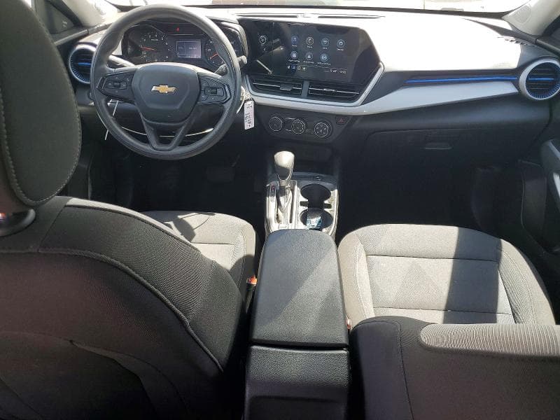 2024 CHEVROLET TRAX LS 8