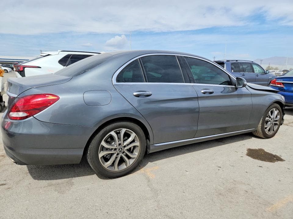 2018 MERCEDES-BENZ C 300 3