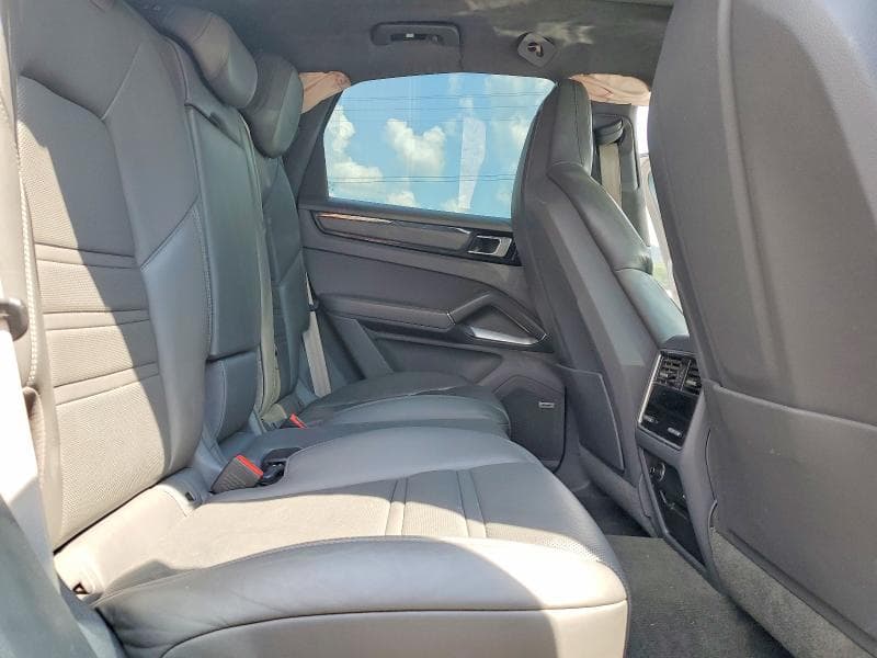 2019 PORSCHE CAYENNE TURBO 11