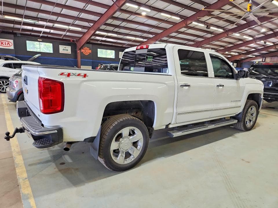 2017 CHEVROLET SILVERADO K1500 LTZ 3