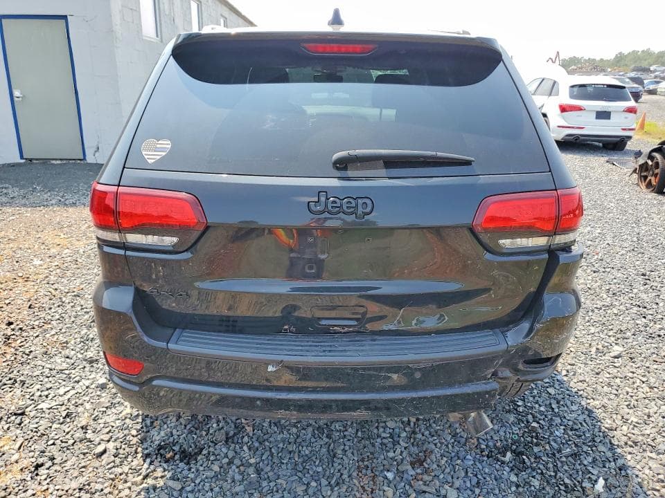2022 JEEP GRAND CHEROKEE LAREDO E 6