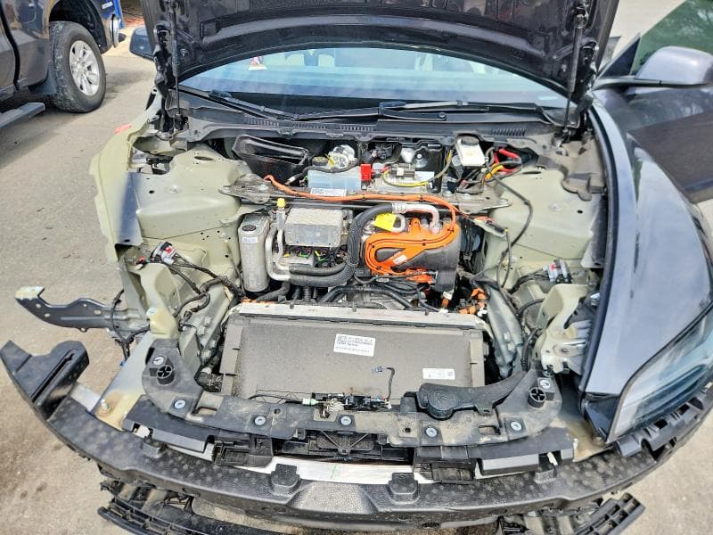 2025 TESLA MODEL 3 11
