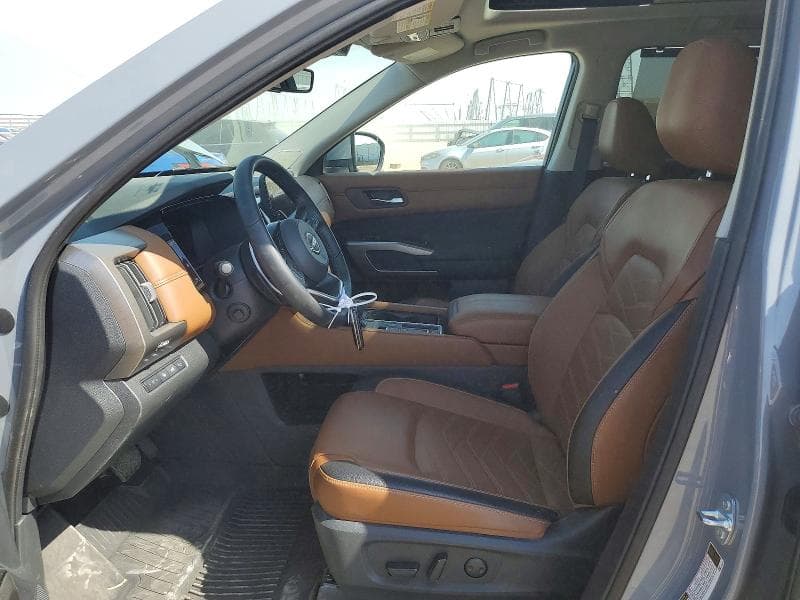 2025 NISSAN PATHFINDER PLATINUM 7
