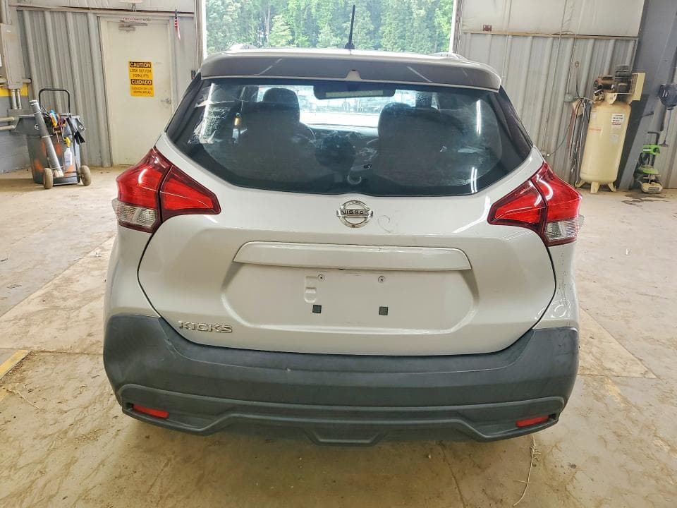 2019 NISSAN KICKS S 6