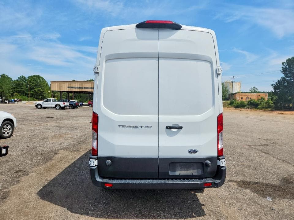 2022 FORD TRANSIT T-250 6
