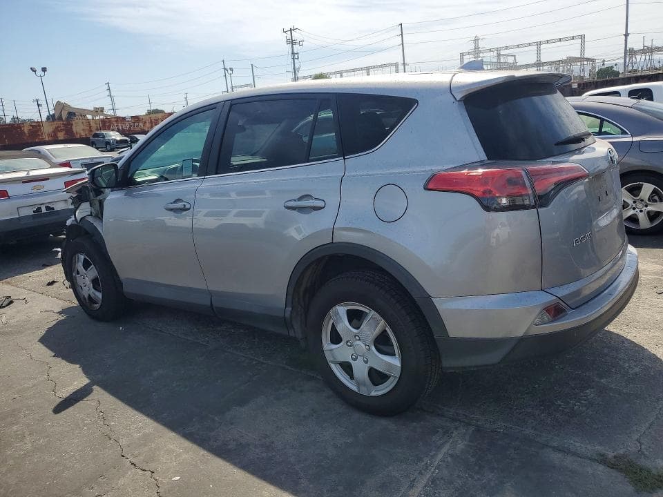 2018 TOYOTA RAV4 LE 2