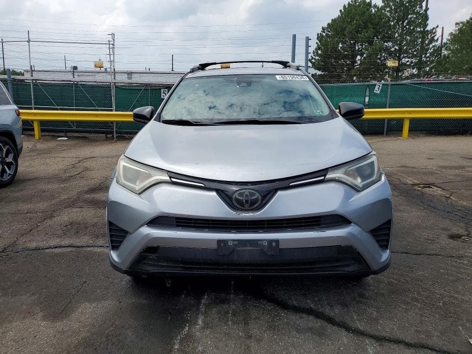 2017 TOYOTA RAV4 LE 5