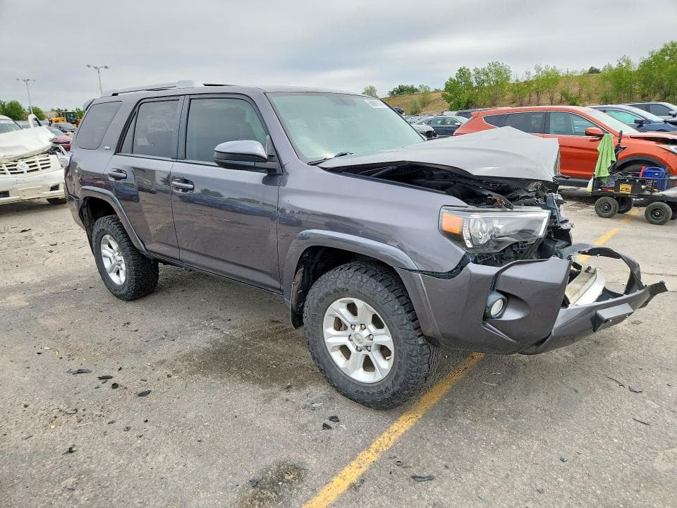 2017 TOYOTA 4RUNNER SR5 4