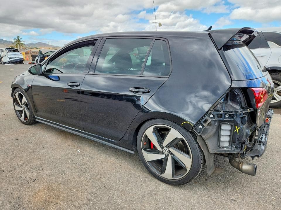 2018 VOLKSWAGEN GTI S/SE 2
