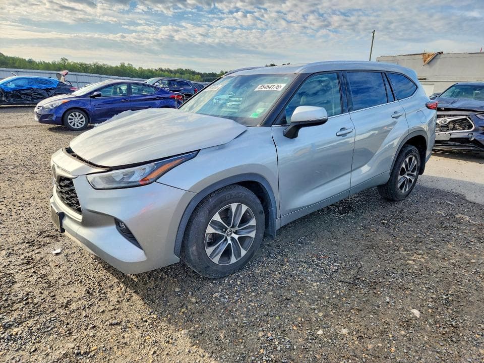 2020 TOYOTA HIGHLANDER XLE - 1