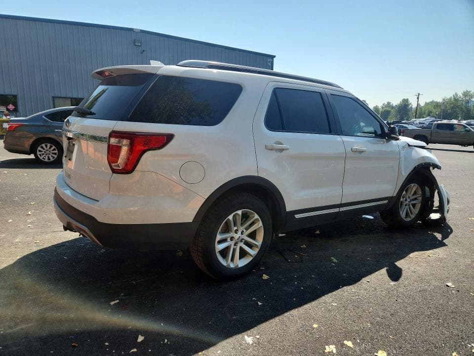 2017 FORD EXPLORER XLT 3