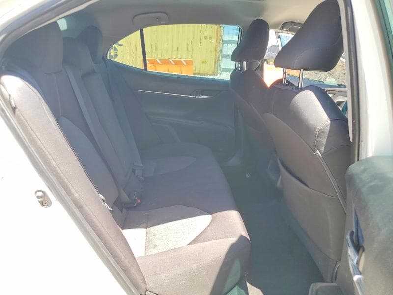 2019 TOYOTA CAMRY LE 10