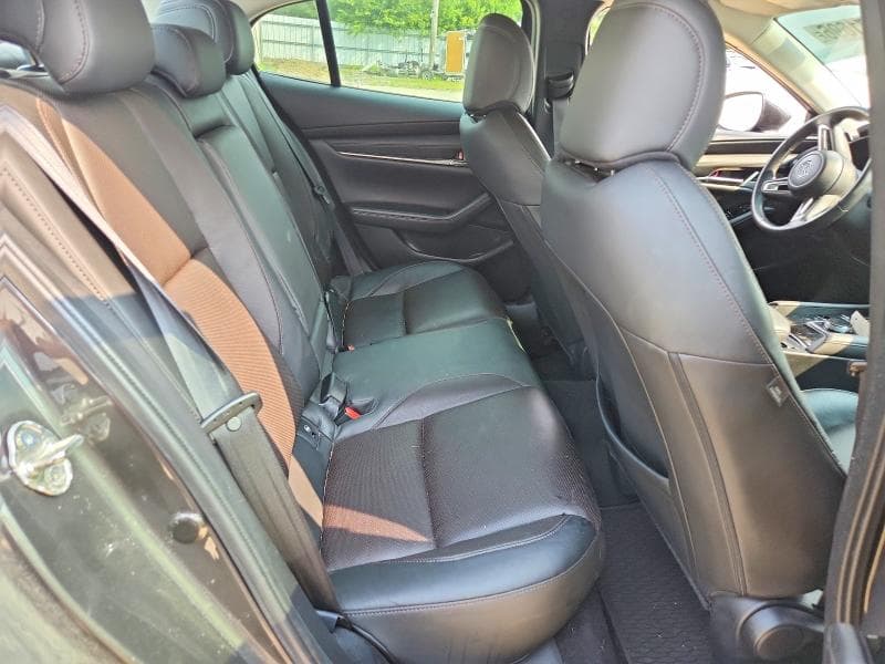 2020 MAZDA 3 PREMIUM 10