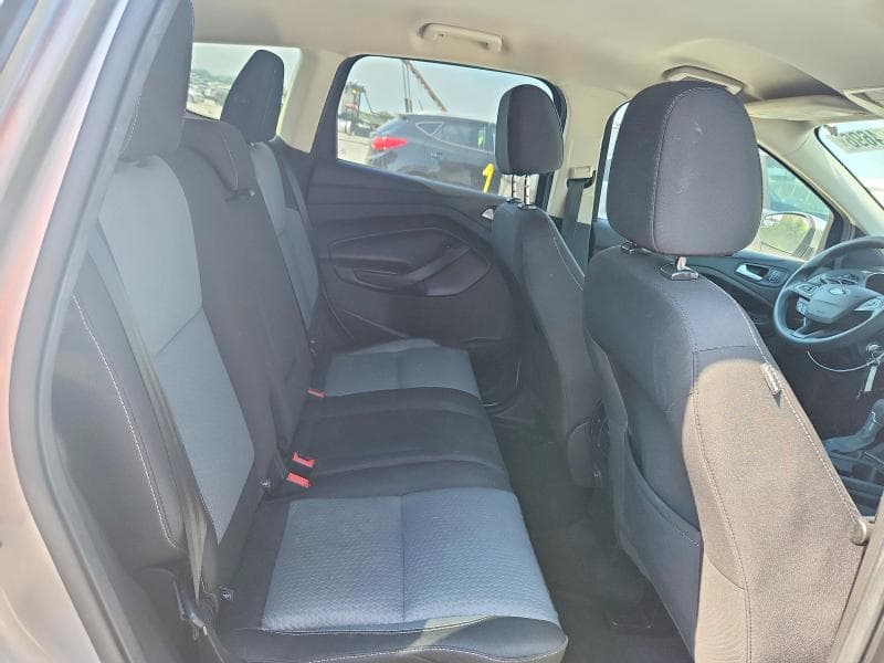 2017 FORD ESCAPE SE 11