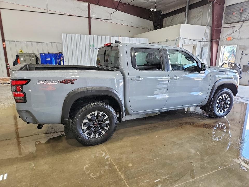 2024 NISSAN FRONTIER PRO-4X 3