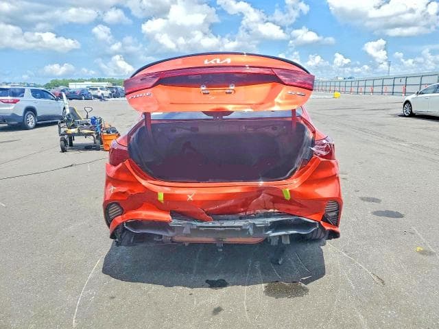 2023 KIA FORTE GT LINE 6