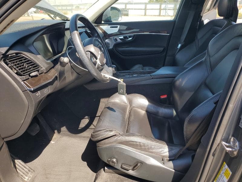 2017 VOLVO XC90 T6 7