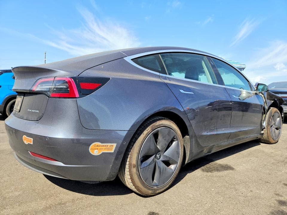 2020 TESLA MODEL 3 3