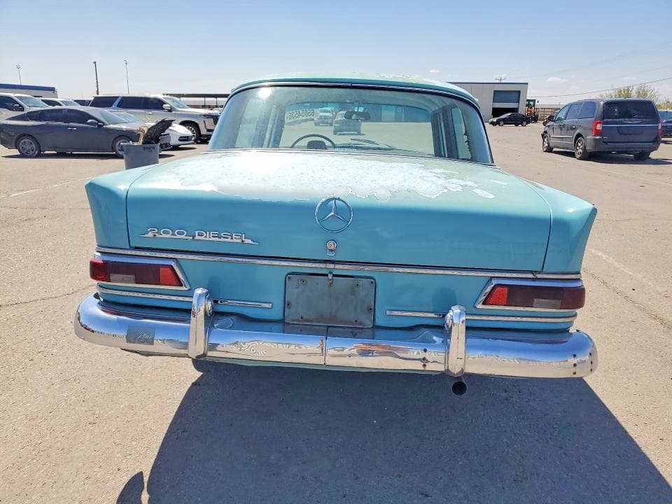 1967 MERCEDES-BENZ B200 6