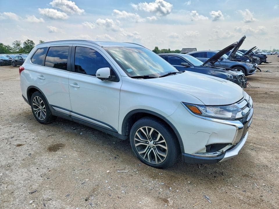 2018 MITSUBISHI OUTLANDER SE 4